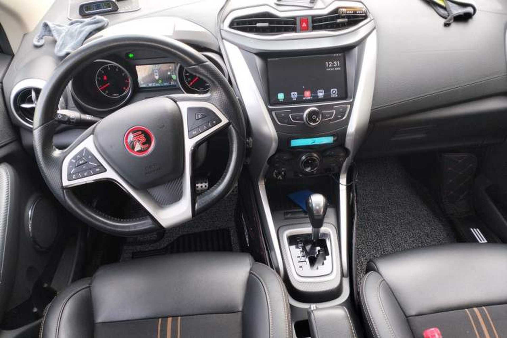 Used BYD Yuan 2016 1.5L Automatic Luxury Version Center Console