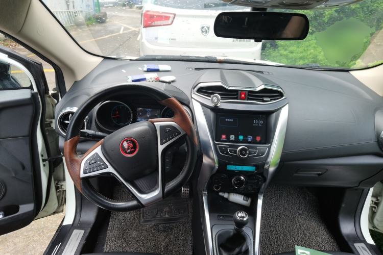 Used BYD Yuan 2016 1.5L Manual Luxury Model Center Console
