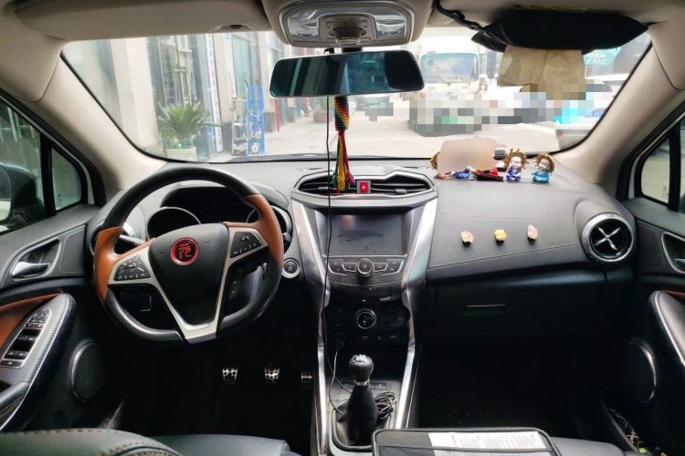 Used BYD Yuan 2016 1.5L Manual Luxury Version Center Console