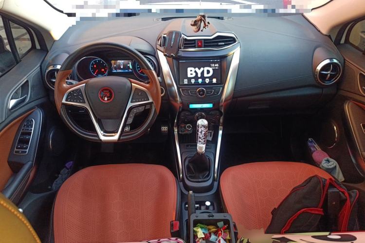 Used BYD Yuan 2016 1.5L Manual Luxury Model Center Console