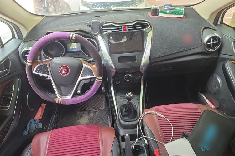 Used BYD Yuan 2016 1.5L Manual Luxury Model Center Console