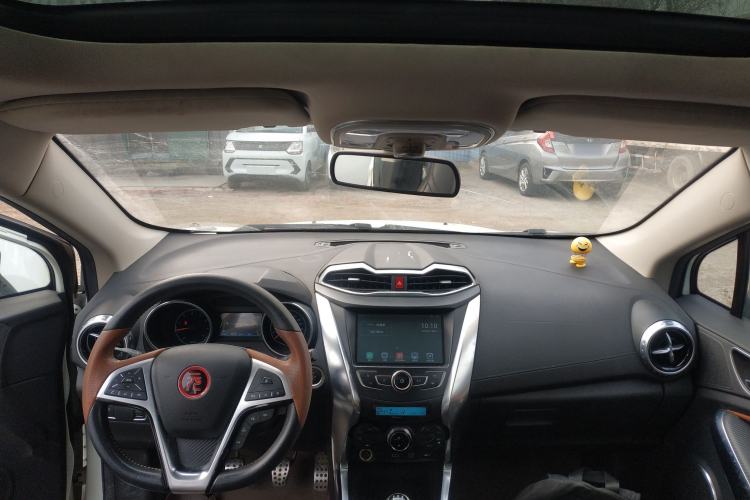 Used BYD Yuan 2016 1.5L Manual Luxury Version Center Console