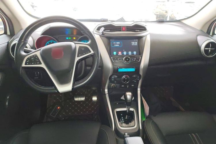 Used BYD Yuan 2016 1.5L Automatic Luxury Version Center Console