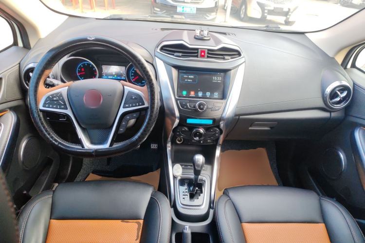 Used BYD Yuan 2016 1.5TID Automatic Luxury Version Center Console