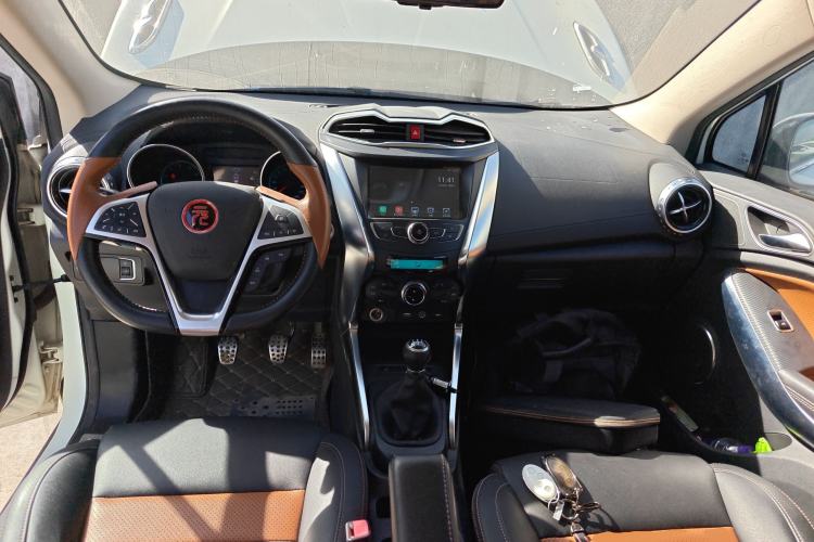 Used BYD Yuan 2016 1.5L Manual Luxury Version Center Console