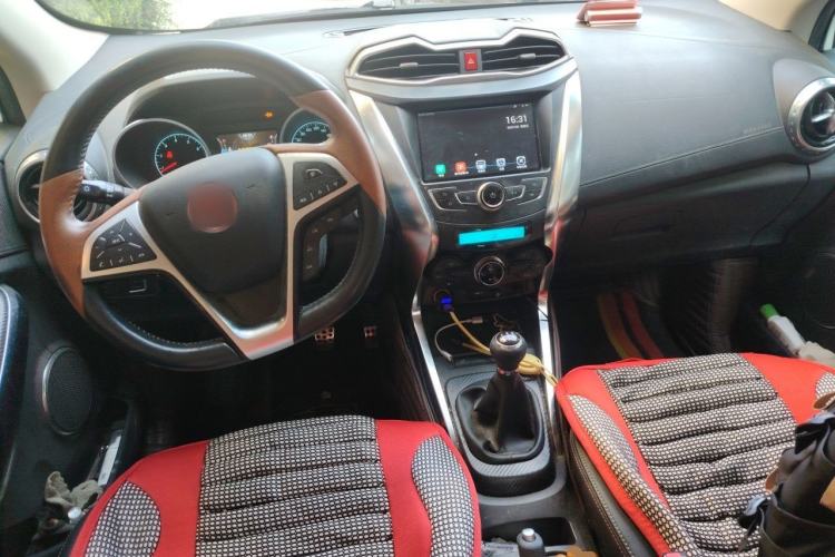 Used BYD Yuan 2016 1.5L Manual Luxury Model Center Console