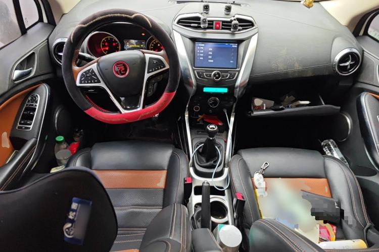 Used BYD Yuan 2016 1.5L Manual Luxury Version Center Console
