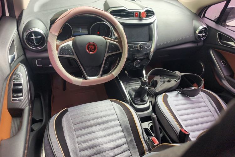 Used BYD Yuan 2016 1.5L Manual Luxury Model Center Console