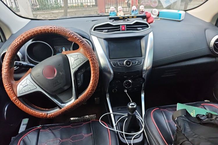 Used BYD Yuan 2016 1.5L Manual Luxury Model Center Console