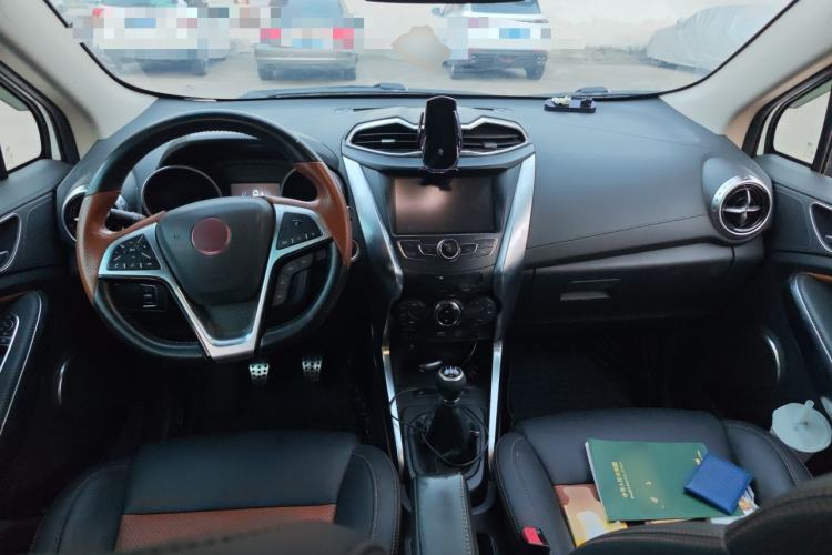 Used BYD Yuan 2016 1.5L Manual Luxury Model Center Console