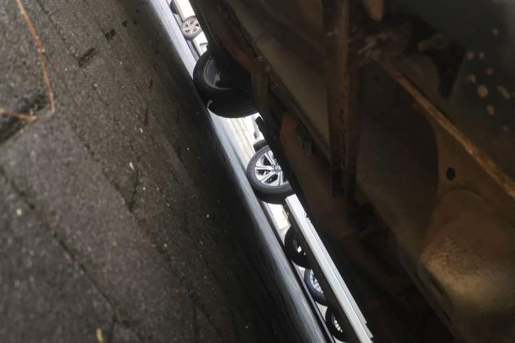 Used BYD Yuan 2016 1.5L Manual Luxury Model Chassis Front Right