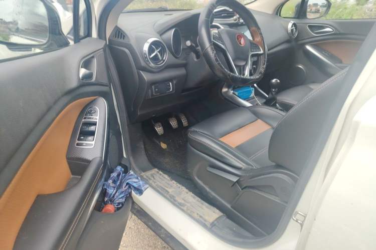 Used BYD Yuan 2016 1.5L Manual Luxury Model Driver Seat