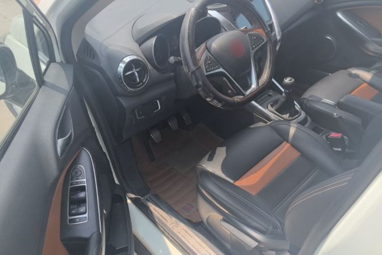 Used BYD Yuan 2016 1.5L Manual Luxury Model Driver Seat
