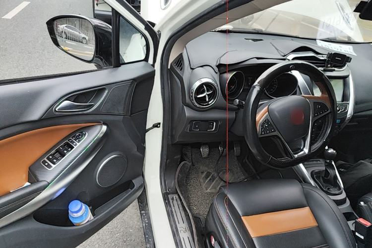 Used BYD Yuan 2016 1.5L Manual Luxury Model Driver Seat