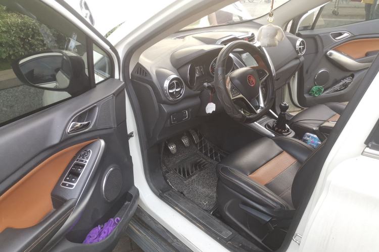 Used BYD Yuan 2016 1.5L Manual Luxury Model Driver Seat