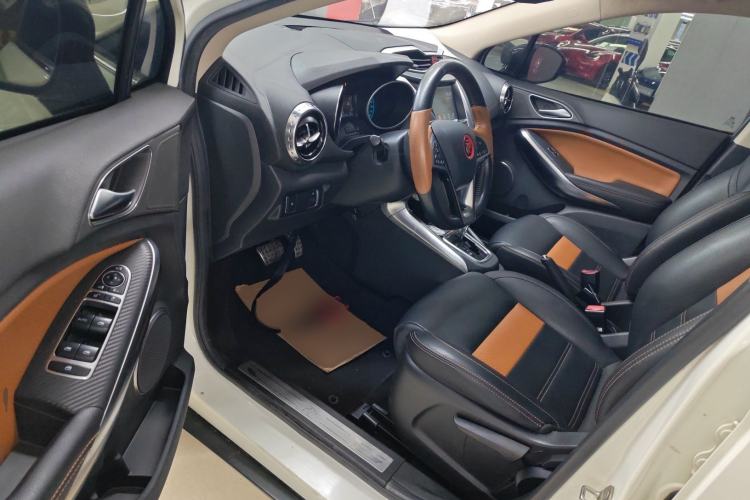 Used BYD Yuan 2016 1.5TID Automatic Luxury Version Driver Seat