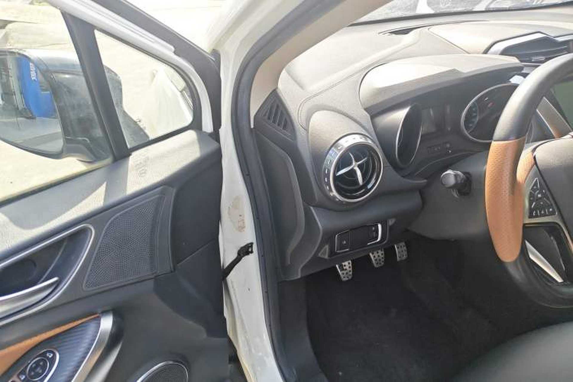 Used BYD Yuan 2016 1.5L Manual Luxury Model Driver Seat
