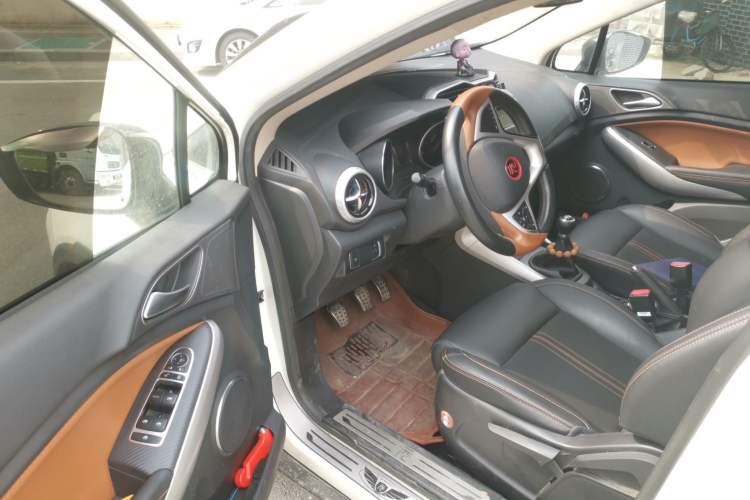 Used BYD Yuan 2016 1.5L Manual Comfort Model Driver Seat