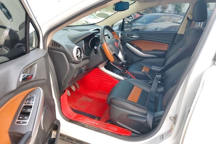 Used BYD Yuan 2016 1.5L Manual Luxury Version Driver Seat