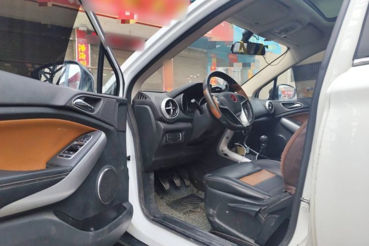 Used BYD Yuan 2016 1.5L Manual Luxury Version Driver Seat