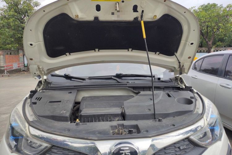 Used BYD Yuan 2016 1.5L Manual Luxury Model Engine Bay