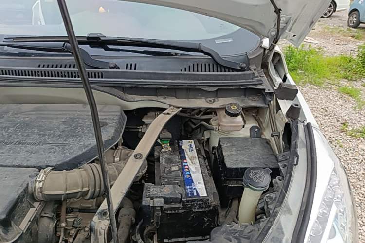 Used BYD Yuan 2016 1.5L Manual Luxury Model Engine Bay Left