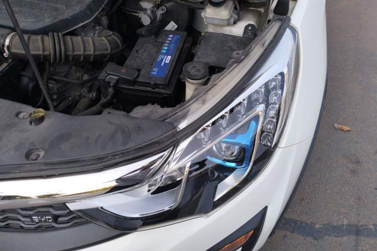 Used BYD Yuan 2016 1.5L Automatic Luxury Version Engine Bay Left