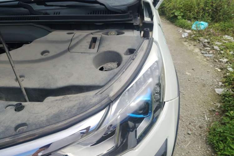Used BYD Yuan 2016 1.5L Manual Luxury Model Engine Bay Left