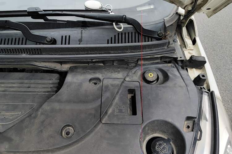 Used BYD Yuan 2016 1.5L Manual Luxury Model Engine Bay Left