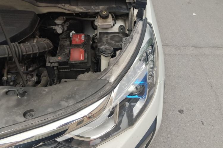 Used BYD Yuan 2016 1.5L Automatic Luxury Version Engine Bay Left