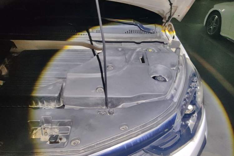Used BYD Yuan 2016 1.5L Manual Luxury Model Engine Bay Left