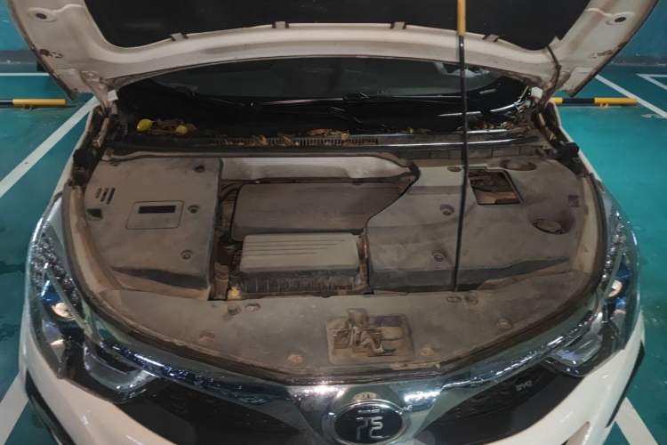 Used BYD Yuan 2016 1.5L Manual Luxury Model Engine Bay