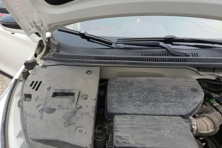 Used BYD Yuan 2016 1.5L Manual Luxury Model Engine Bay Right