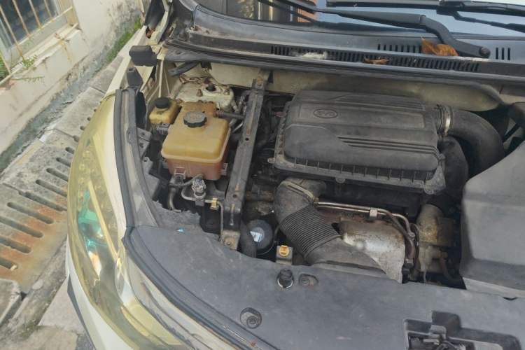 Used BYD Yuan 2016 1.5TID Automatic Prestige Model Engine Bay Right