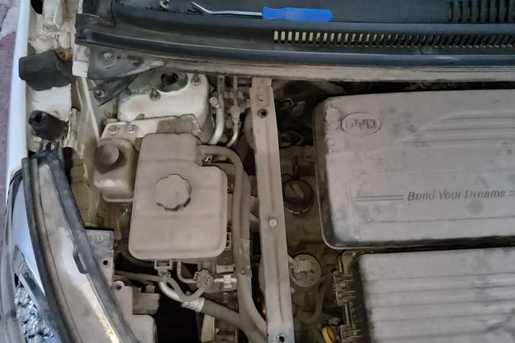 Used BYD Yuan 2016 1.5L Manual Luxury Model Engine Bay Right