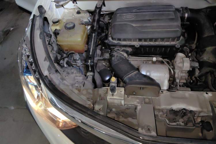 Used BYD Yuan 2016 1.5TID Automatic Luxury Version Engine Bay Right