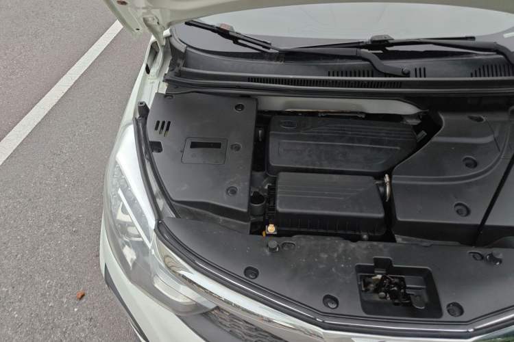 Used BYD Yuan 2016 1.5L Manual Luxury Version Engine Bay Right