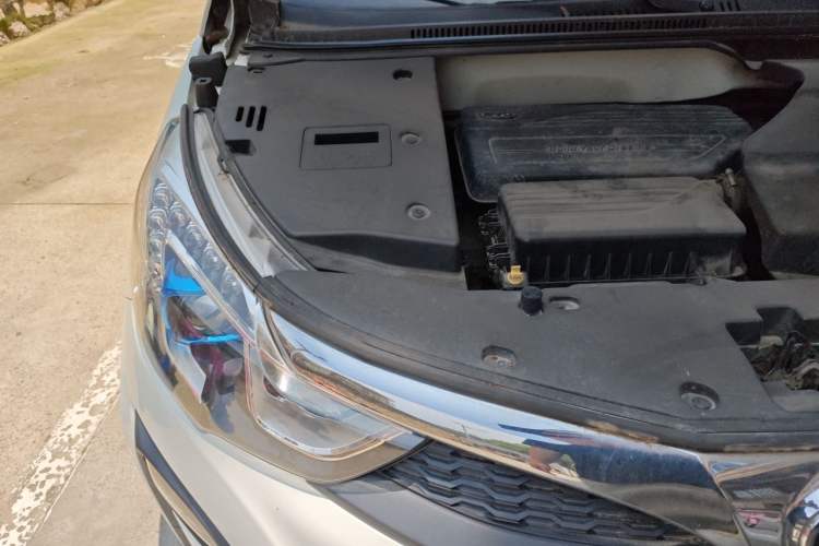 Used BYD Yuan 2016 1.5L Manual Luxury Version Engine Bay Right