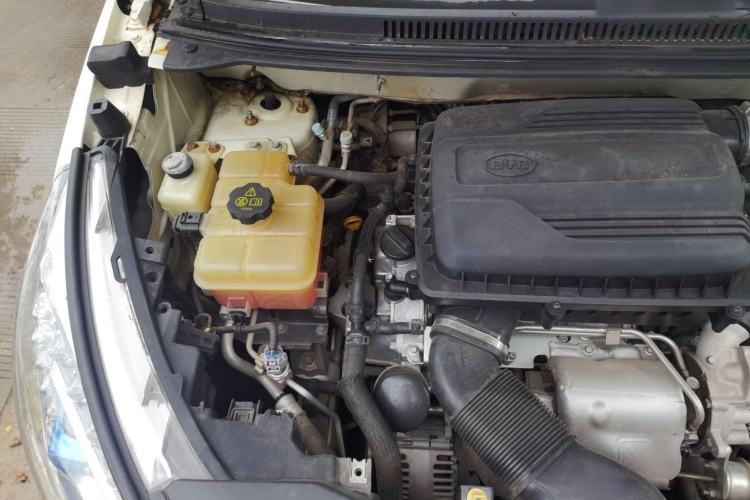 Used BYD Yuan 2016 1.5TID Automatic Luxury Version Engine Bay Right