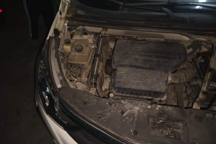 Used BYD Yuan 2016 1.5L Manual Luxury Model Engine Bay Right