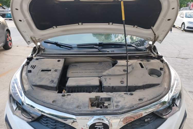 Used BYD Yuan 2016 1.5L Manual Luxury Version Engine Bay