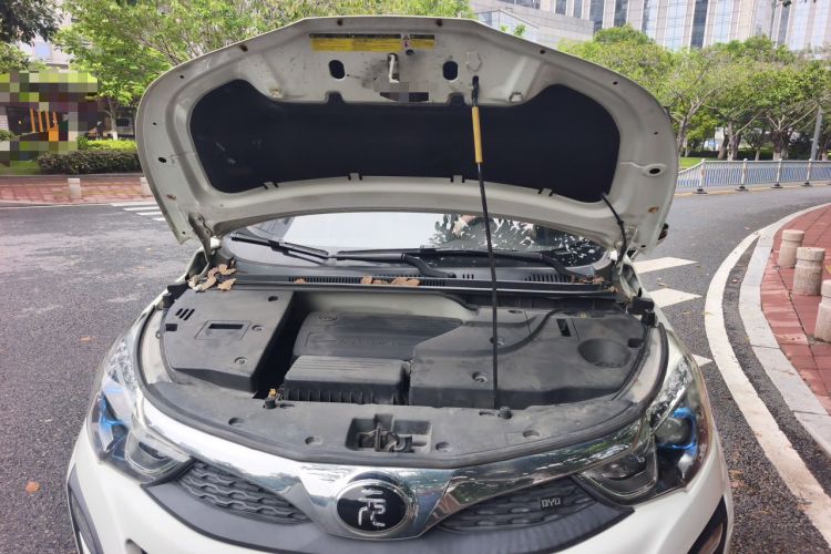 Used BYD Yuan 2016 1.5L Manual Luxury Model Engine Bay