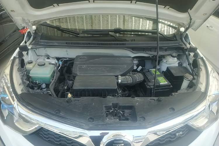 Used BYD Yuan 2016 1.5L Automatic Luxury Version Engine Bay
