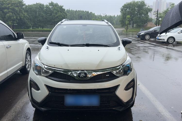 Used BYD Yuan 2016 1.5L Manual Luxury Version Exterior 1