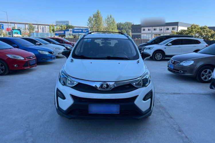 Used BYD Yuan 2016 1.5L Manual Luxury Model Exterior 1