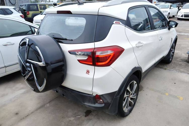 Used BYD Yuan 2016 1.5L Manual Luxury Version Exterior 1