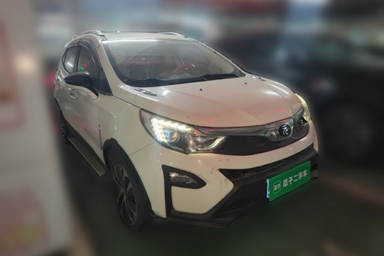 Used BYD Yuan 2016 1.5L Manual Luxury Version Exterior 2