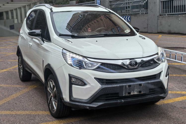 Used BYD Yuan 2016 1.5L Manual Luxury Version Exterior 2