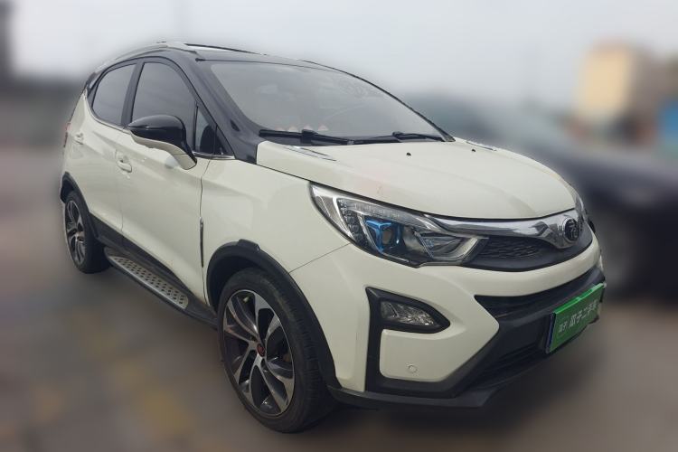 Used BYD Yuan 2016 1.5L Manual Luxury Model Exterior 2
