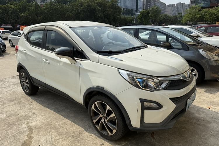 Used BYD Yuan 2016 1.5L Automatic Luxury Version Exterior 2